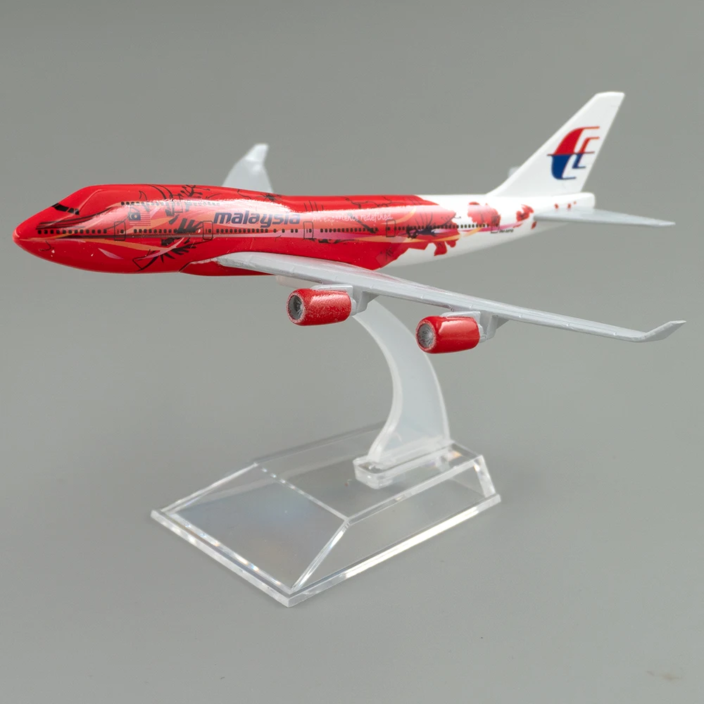 1/400 Pesawat Boeing 747 Malay - Home Decor Malaysia ulasan dan harga