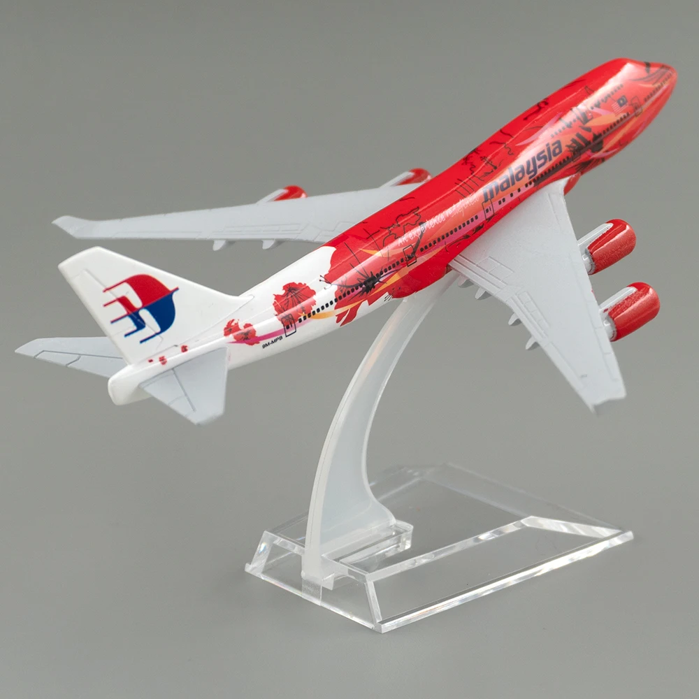 1/400 Pesawat Boeing 747 Malay - Home Decor Malaysia ulasan dan harga
