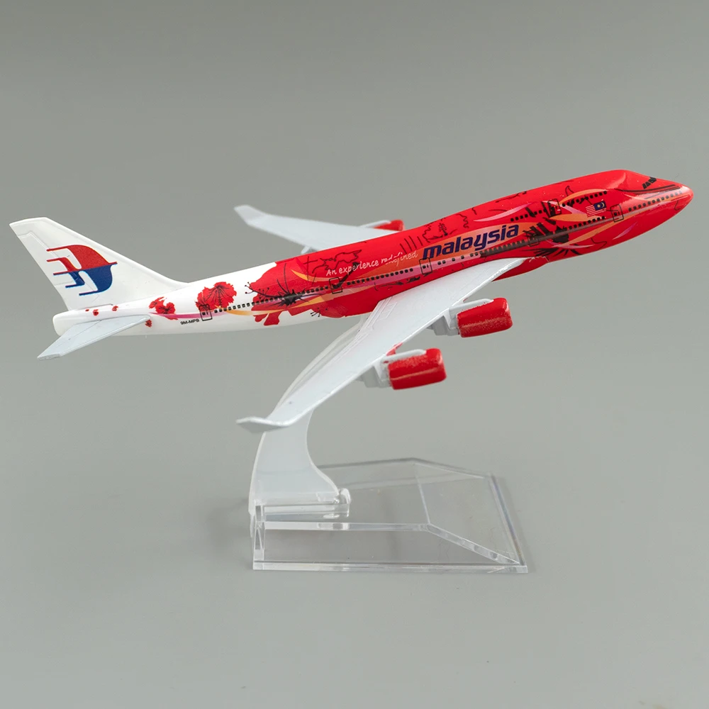 1/400 Pesawat Boeing 747 Malay - Home Decor Malaysia ulasan dan harga